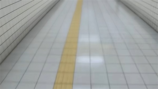 8番出口(图3) 8番出口(图3)