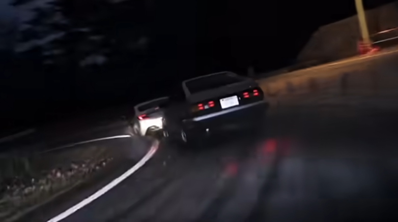 《极限竞速：地平线6》秋叶原飙车高达空降现场引玩家惊叹(图2)